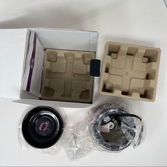 Scentsy Ribbons of Hope Retired Breast Cancer Awareness Full Size Warmer Burner - Picture 5 of 9